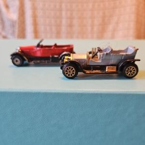 Classic Toy Car Set: 1907 Gray Peugeot and 1941 Red Vauxhall
